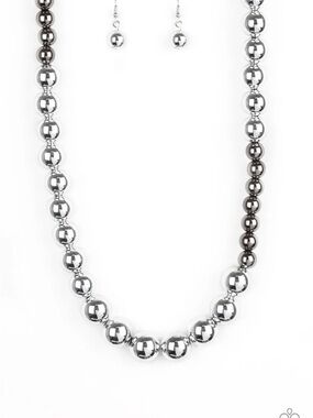 paparazzi Shiny Silver Beaded Necklace with Drop Earrings